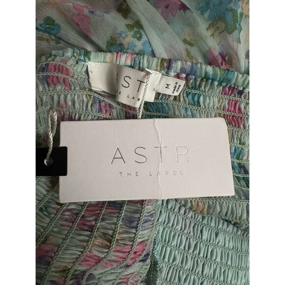 New ASTR Garland Floral Front Cutout Puff Sleeve Mini Dress in Mint Size M - Picture 16 of 16